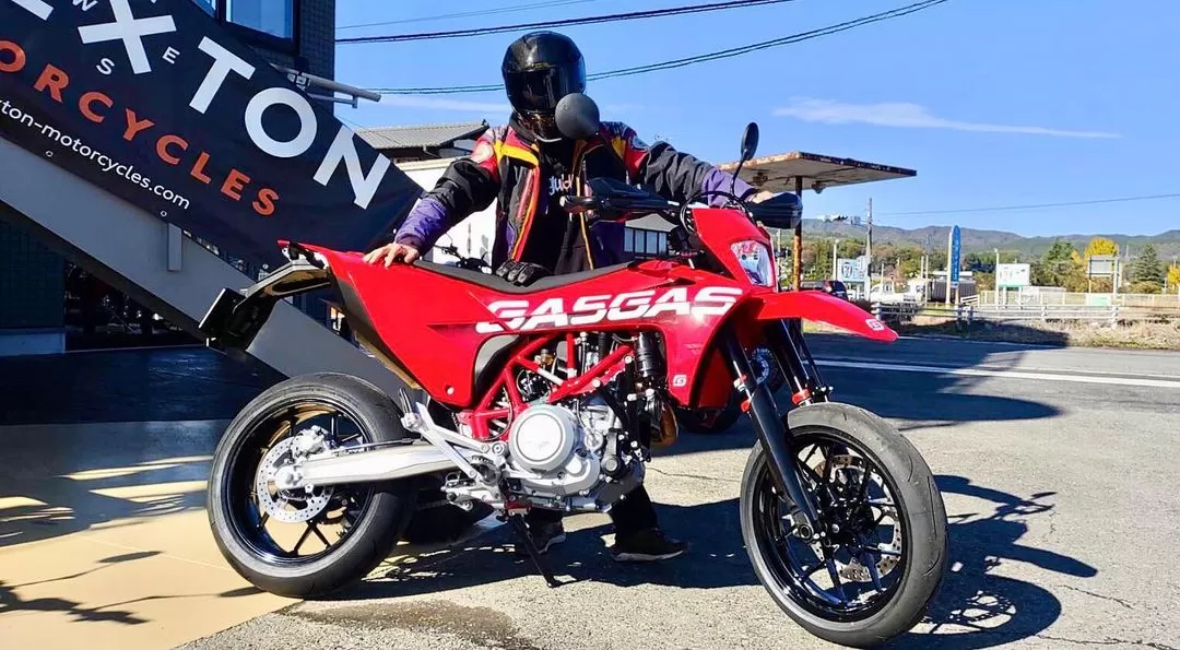 GASGAS「SM700」納車♪