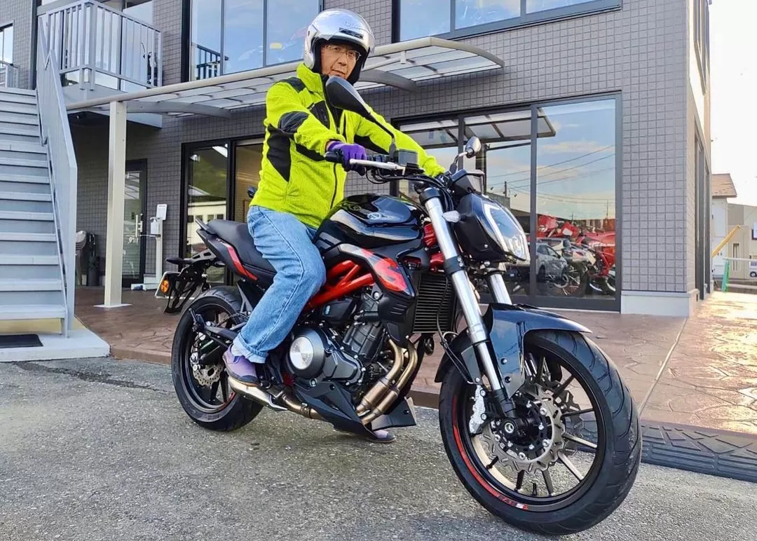 納車ベネリTNT249S