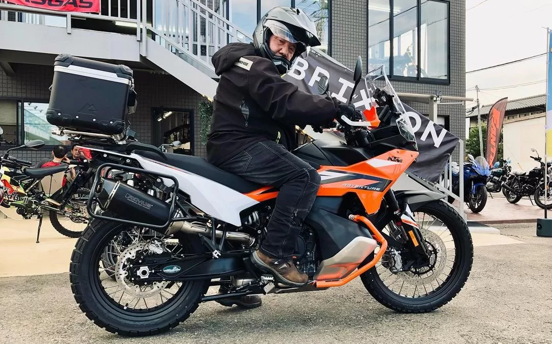 納車KTM「890adventure」