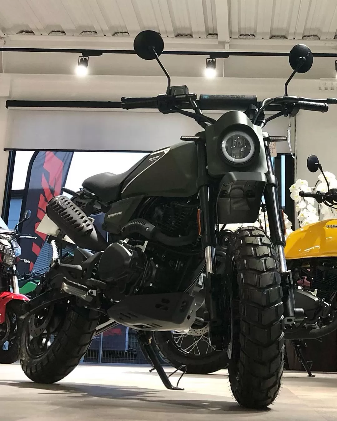 オーストリーメーカー「ブリクストン」