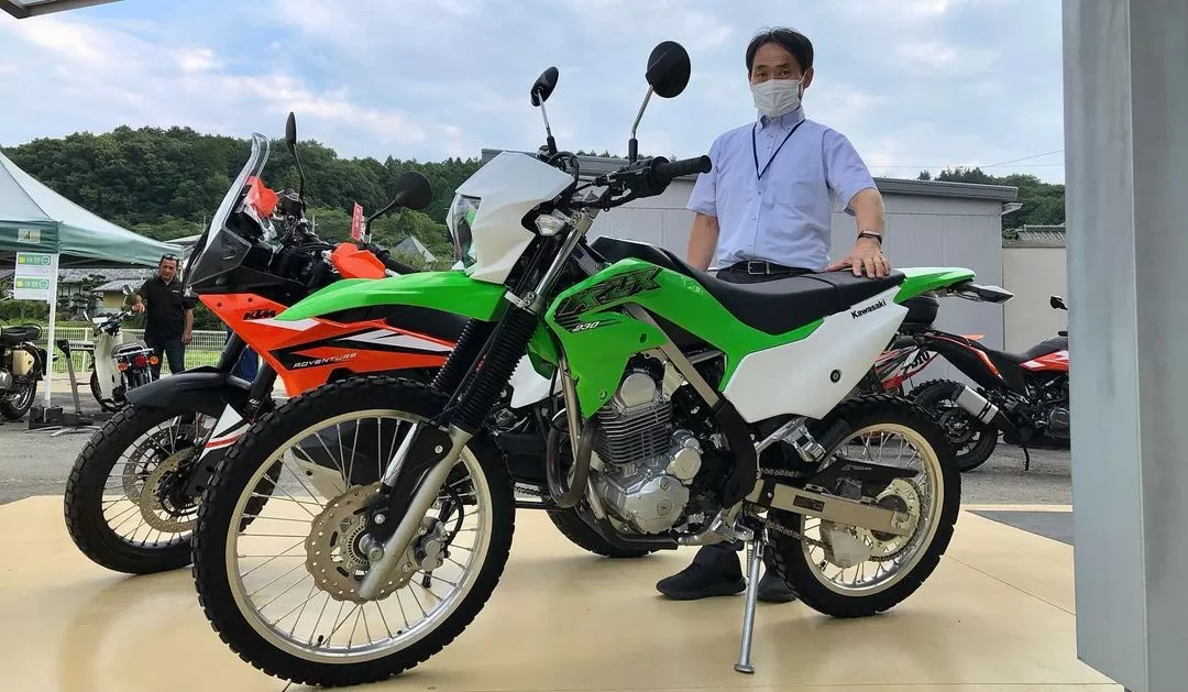 納車カワサキKLX230