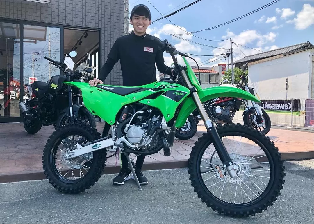 納車カワサキ「KX112」