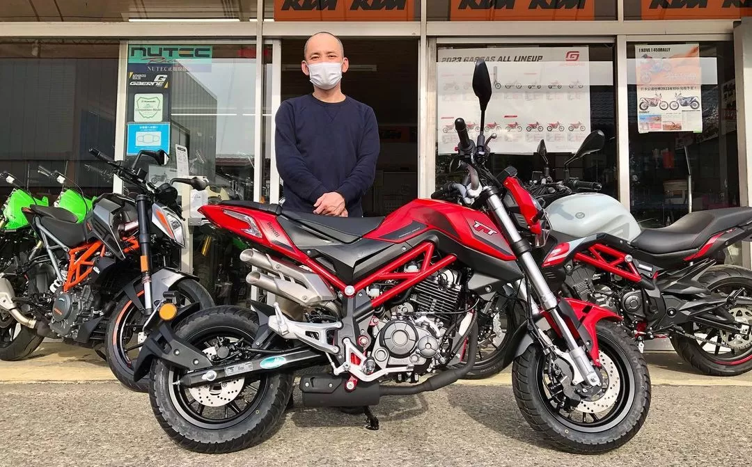 納車ベネリ「TNT125」