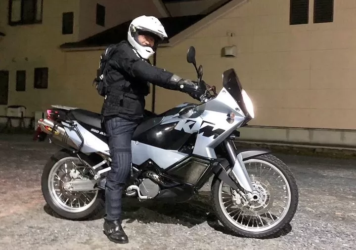 納車 KTM「950adventure」