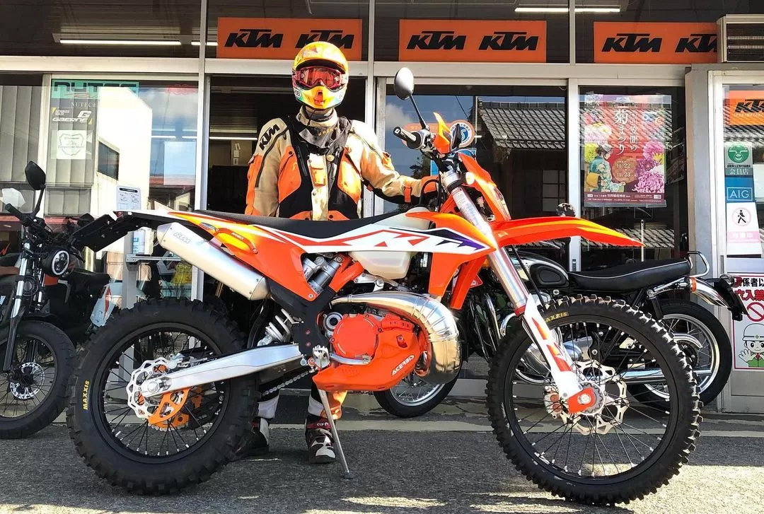納車 KTM「250EXC」