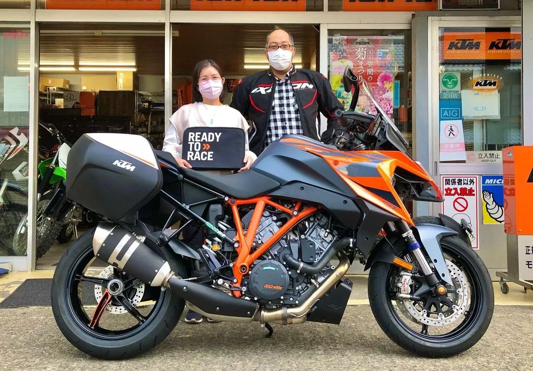 納車 KTM「1290superdukeGT」
