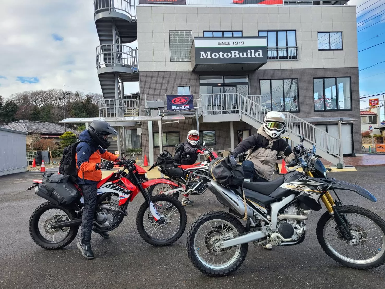 1月モトビルコース　極寒キャンプ中