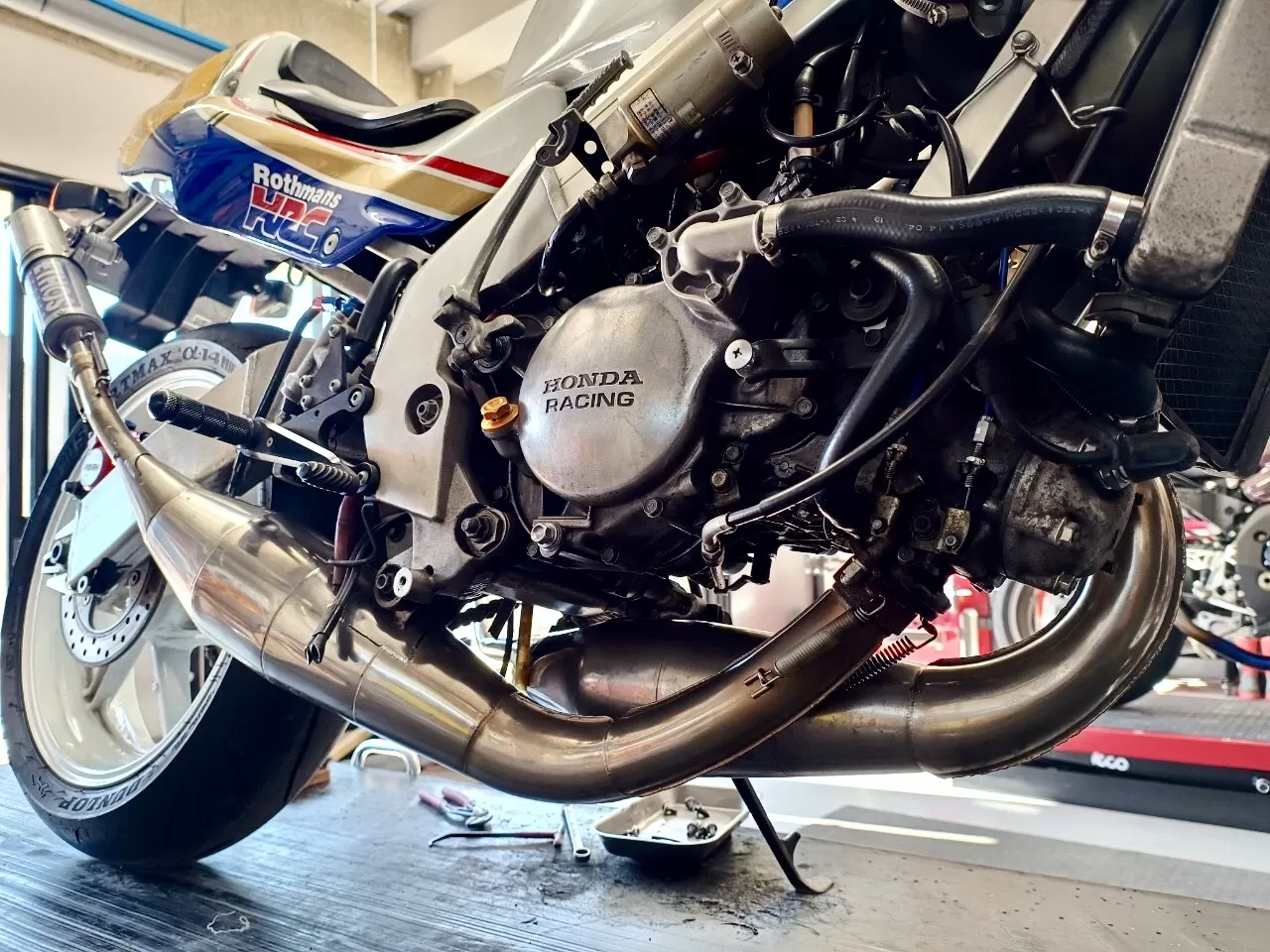 NSR250 排気系修理