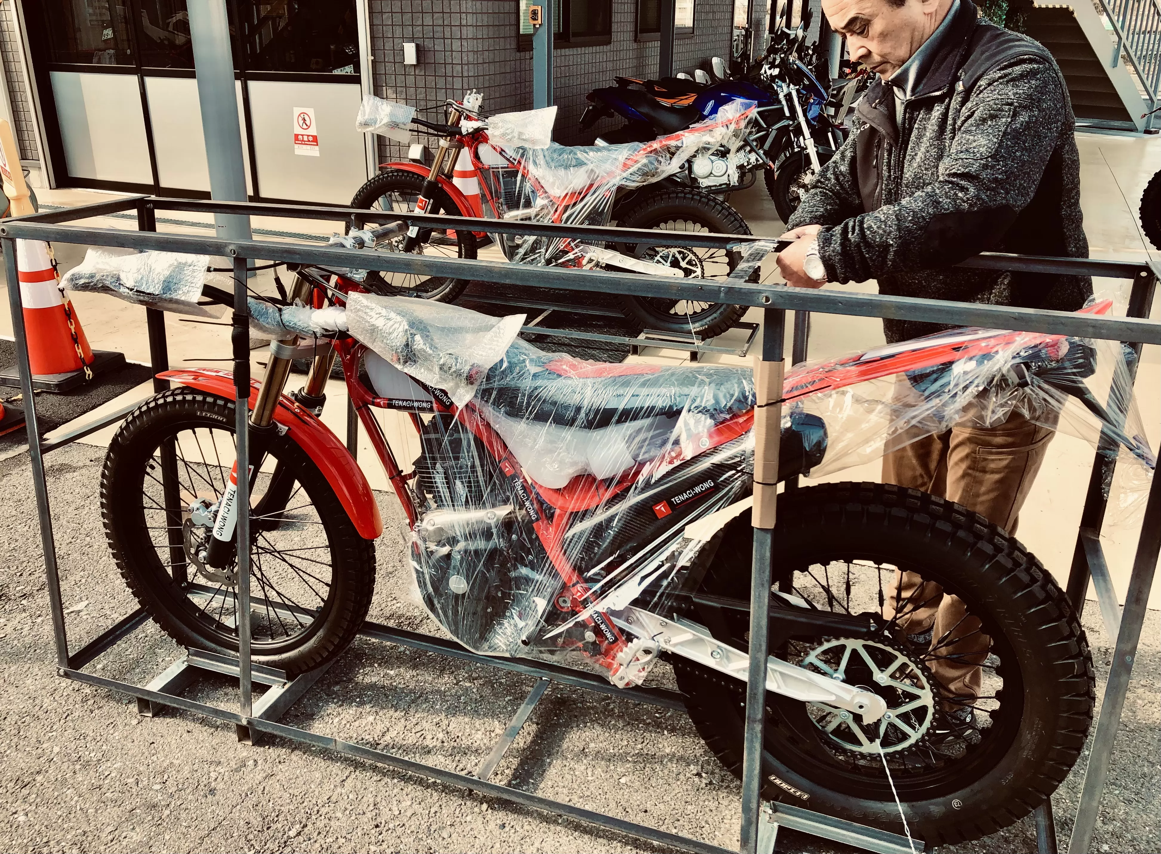 こ、これは！入荷しましたよ〜ん