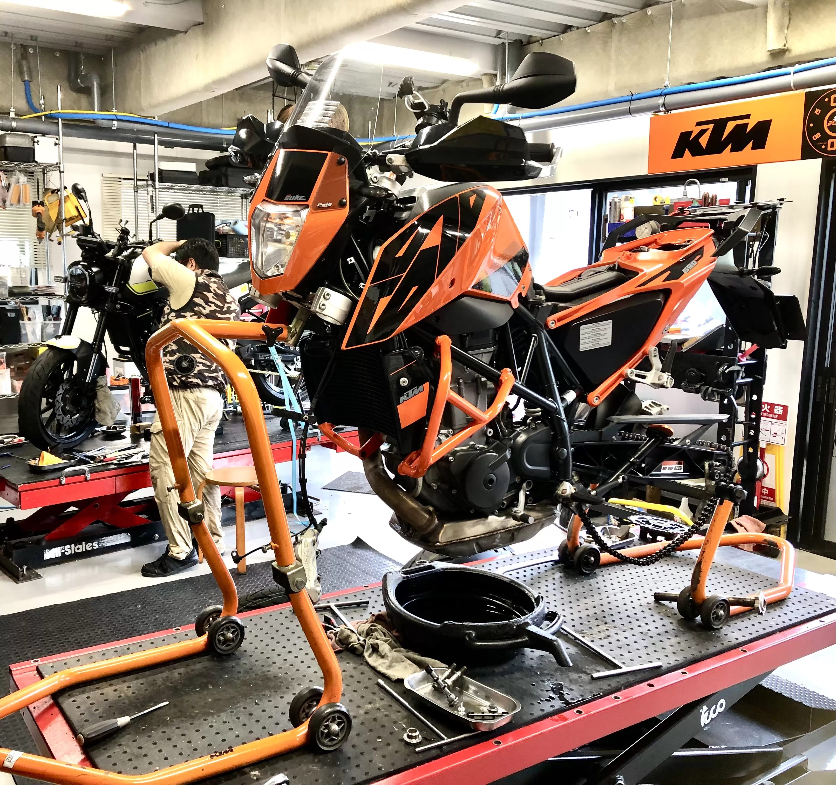 #690DUKE 24ヶ月点検と徹底アフター