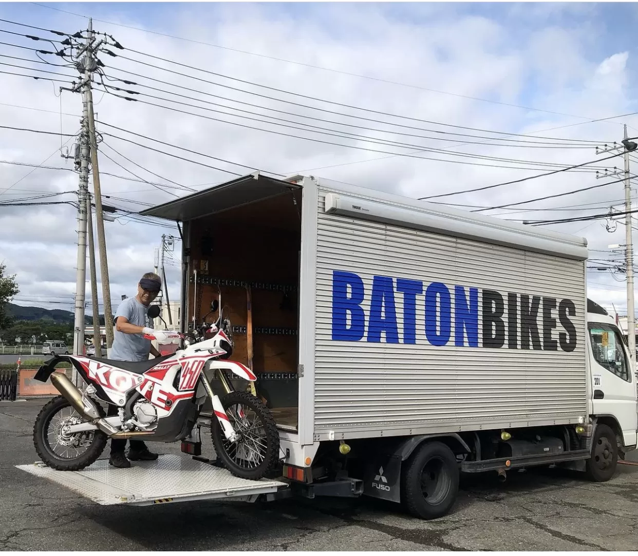 試乗車到着#KOVE#450RALLY #CAOFEN