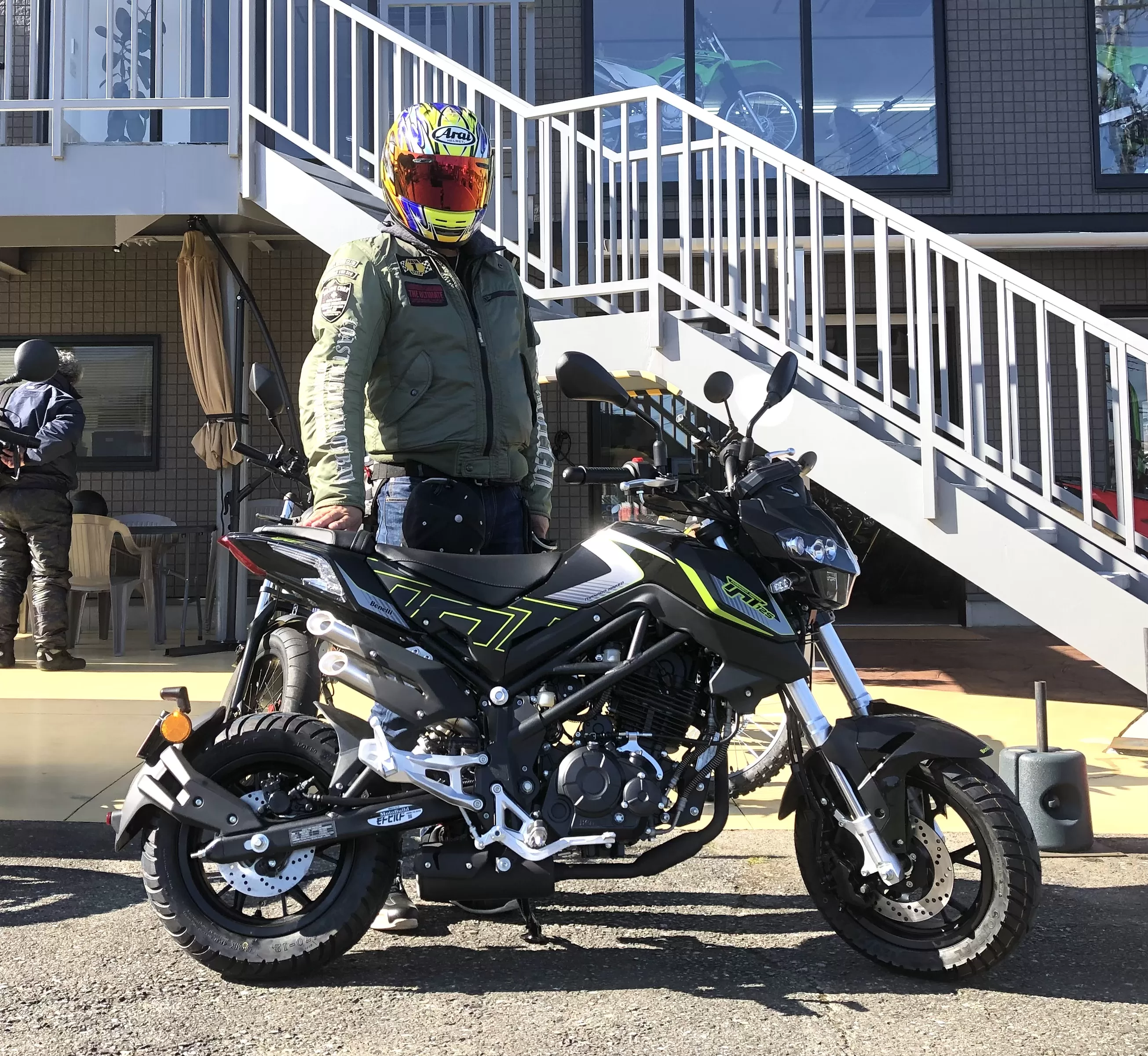 納車TNT125