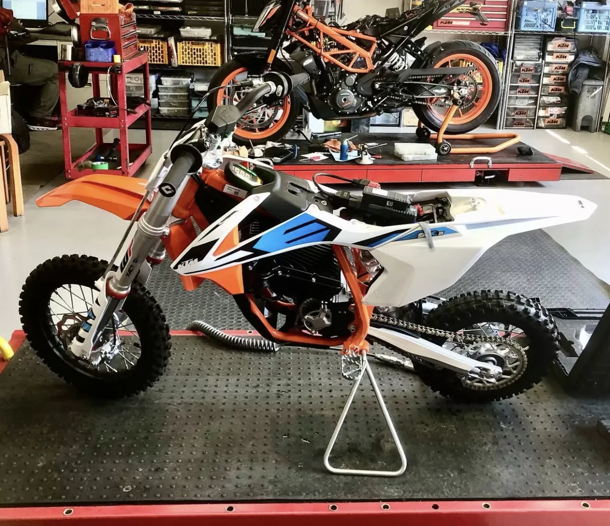 入荷　電動KTM#SX-E5