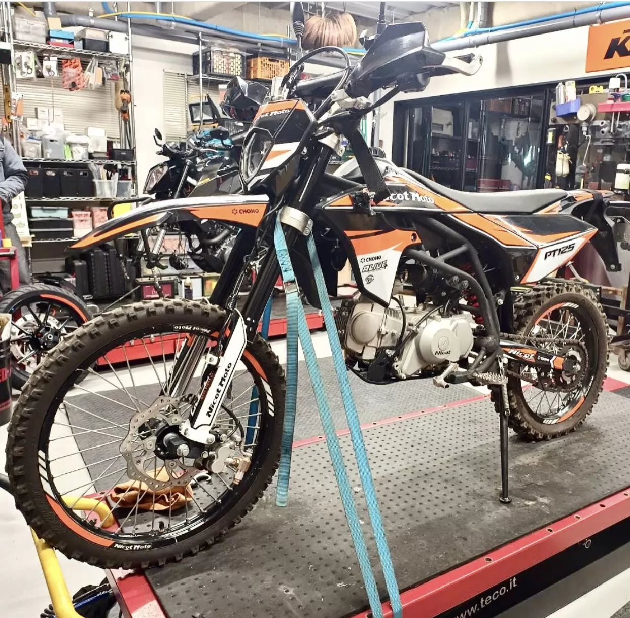 PT125✖️モトビルドオリジナやオイル