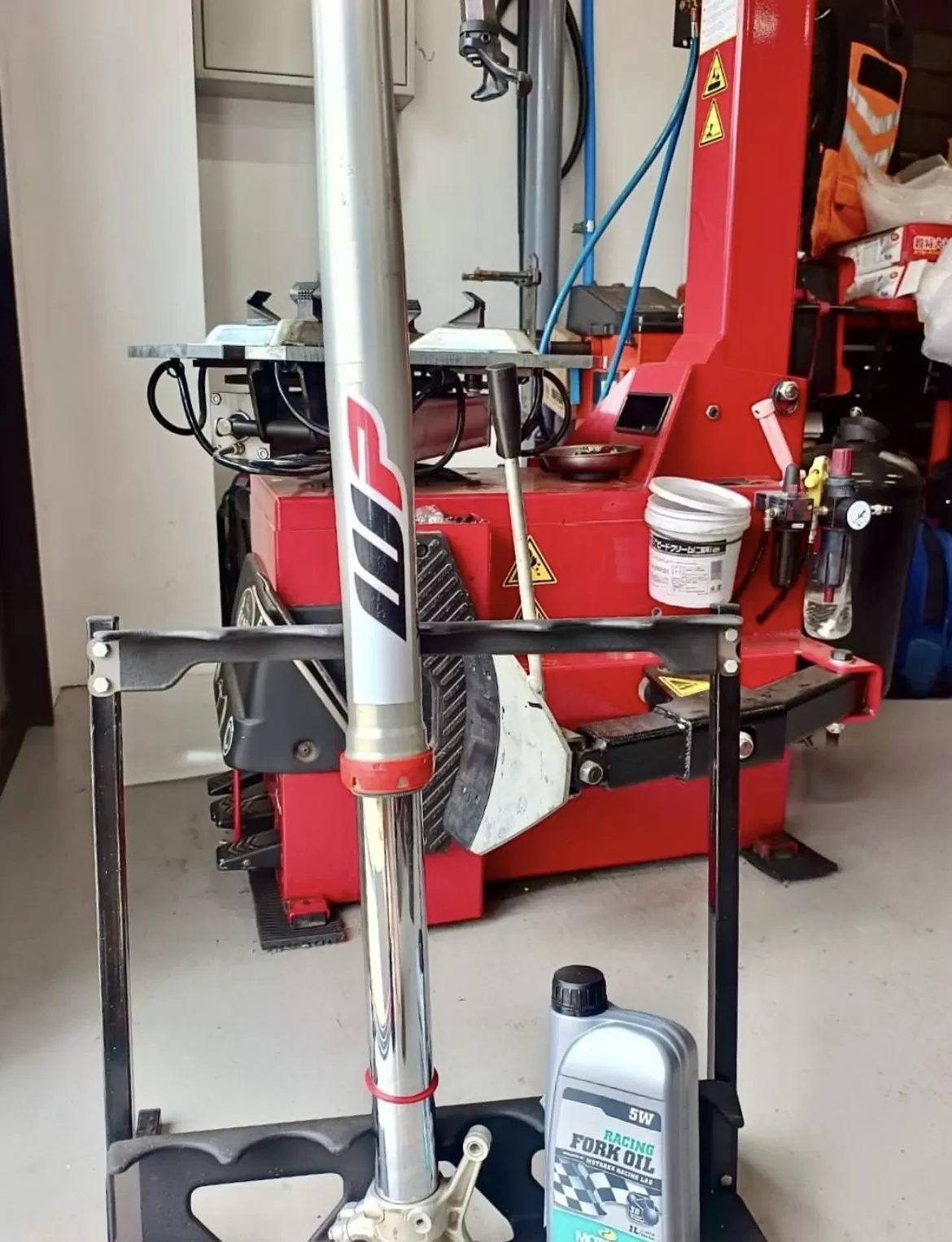 ktmの#フォーク修理　XPLOR PRO　