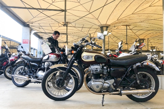 オークション会場